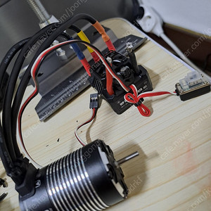 하비윙 max10 sct+ 4000kv모터 모변팝니다