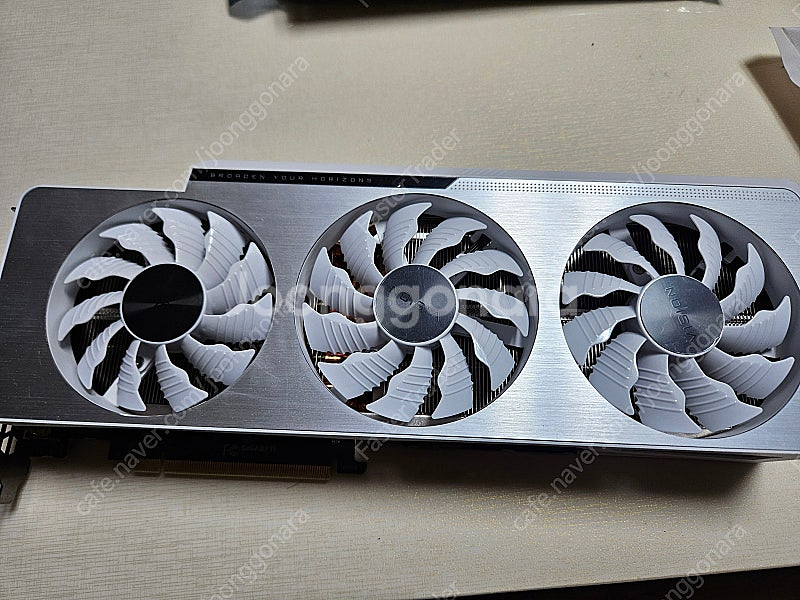 기가바이트 RTX 3090 Vision 비젼 판매합니다--0