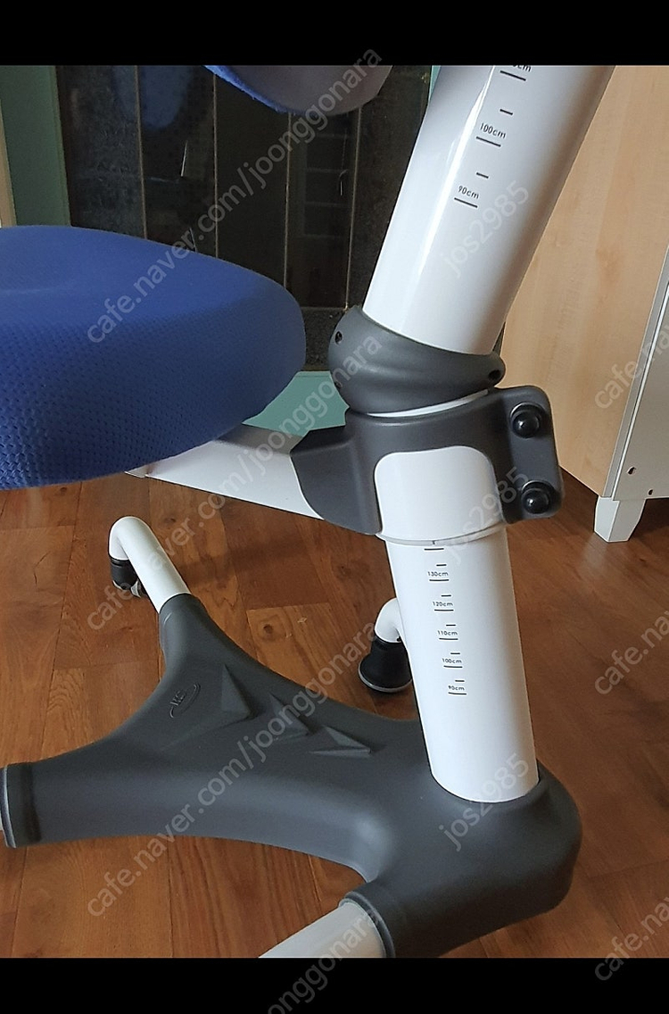 니스툴그로우의자높이조절됨착석감좋고엄청튼튼저렴히7만원쇼핑 이미지