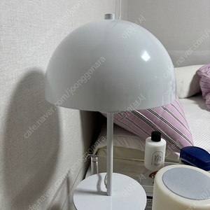 버섯모양 흰색 단스탠드 조명