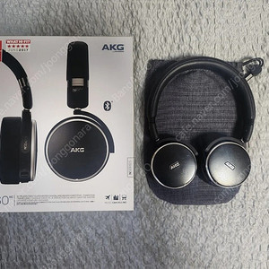 AKG N60NC 블루투스 노이즈캔슬링 헤드폰팝니다.