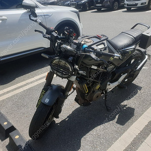[대전] 허스크바나 스바르트필렌 250cc 블랙 ABS 모델 판매합니다.