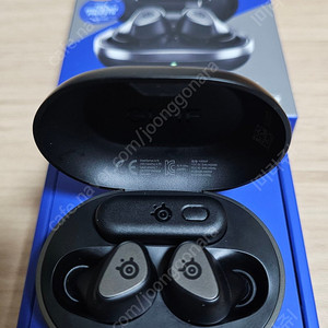 스틸시리즈 아크티스 게임버즈 게이밍 무선이어폰 블랙 S급 팝니다.