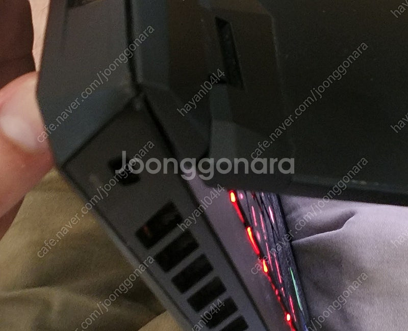 (부산 직거래 및 택배거래) MSI Vector GP6...--2