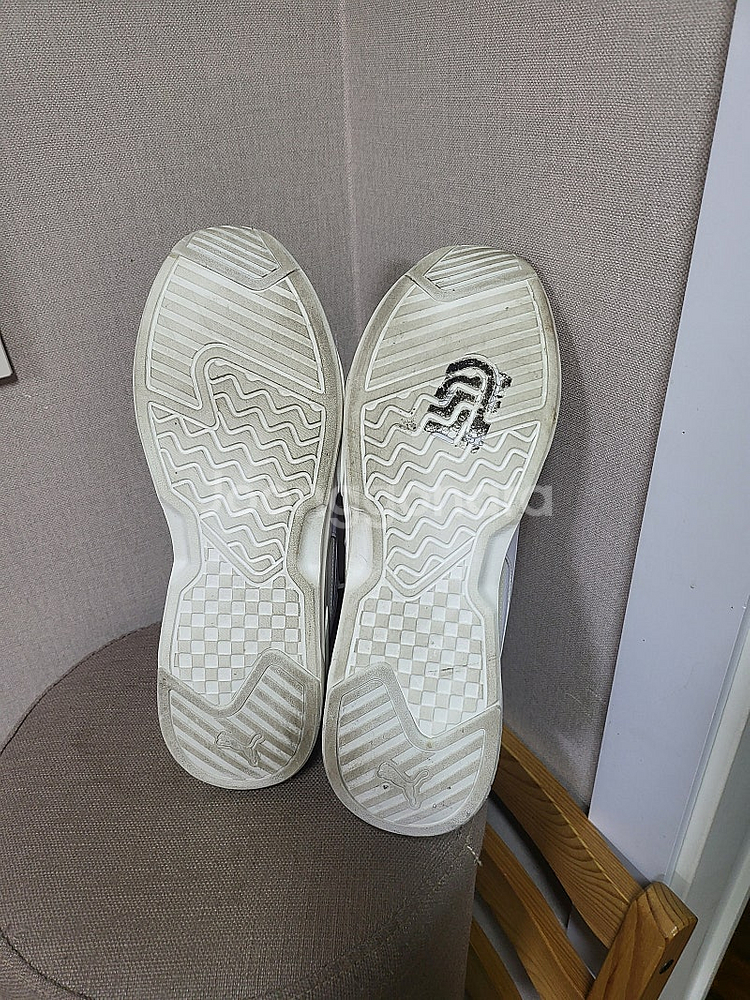 푸마 운동화(SOFTFOAM 290mm)팝니다(택포1만...--5