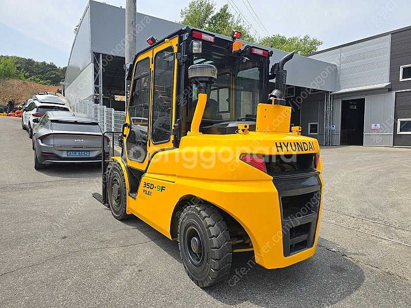 [준신차급] 현대 FOREX 35D-9F / 3단마스트+풀옵션 / 컨테이너 전용 장비--3