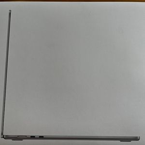맥북 에어 15인치 m4 516/16gb 실버 *네고 문의 주세요*