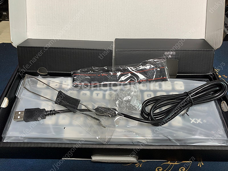 독거미 Win60 자석축 키보드 및 키캡 판매합니다--5