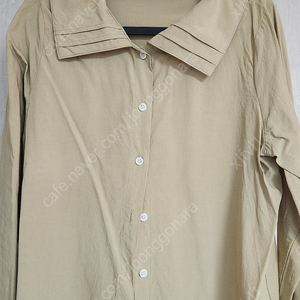 피그먼트 블라우스