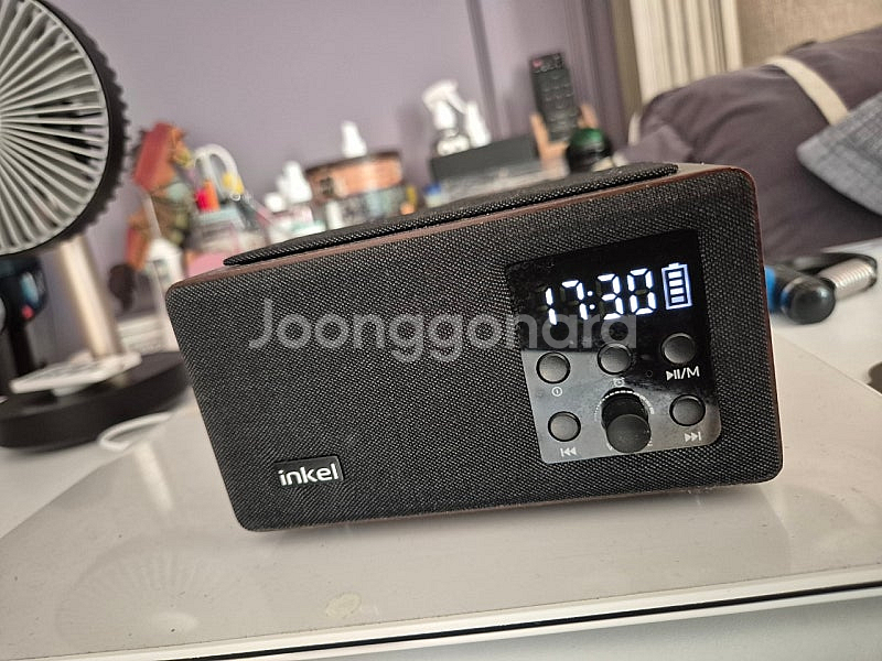 인켈 핸드폰 무선충전 거치대 겸 블루투스 스피커, sk...--4
