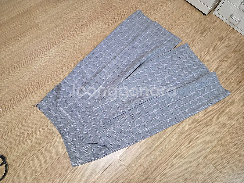 JJ 지고트 체크 와이드 팬츠 판매합니다.--1