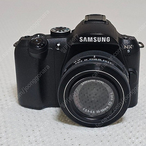 삼성 NX5 미러리스 카메라