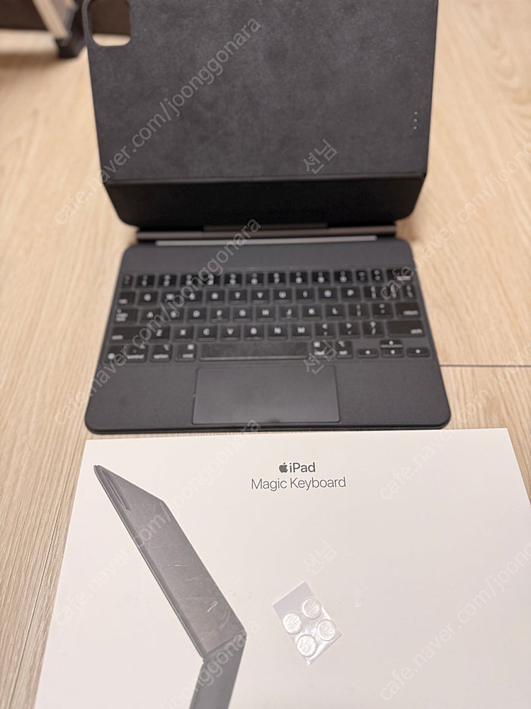 아이패드 프로 M1 128G 셀룰러 + 매직 키보드 + 펜슬--2