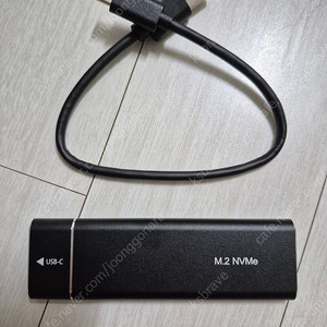 2.5인치 노트북용 하드 500G 및 M.2 NVME SSD CASE 택포 팝니다. (CU반택)