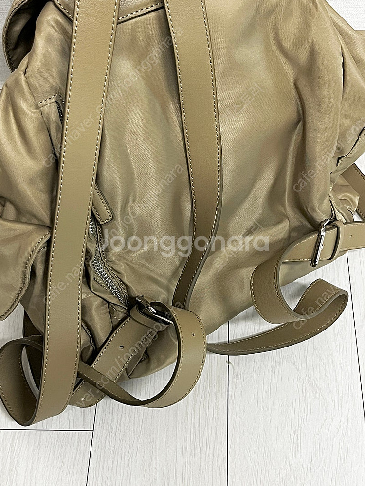 분크 헤이 더블 포켓 백팩 M 베이지 컬러--4