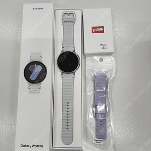 삼성전자 갤럭시 와치7 44mm 와이파이버전 실버색상 19만원에 판매합니다.