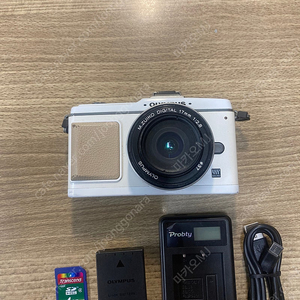 올림푸스 PEN E-P2 화이트 미러리스 카메라 17mm 단렌즈