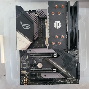 ASUS ROG STRIX X570-F gaming, 3800xt 세트 팝니다.