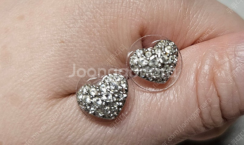 스와로브스키(SWAROVSKI) 하트 귀걸이--1