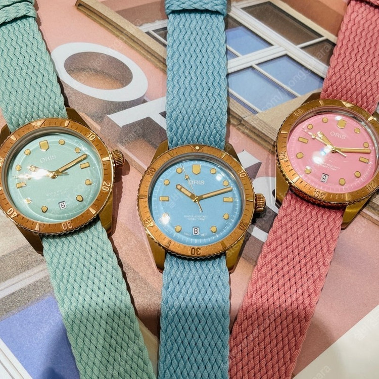 오리스 다이버즈 식스티-파이브 '코튼 캔디' 스틸 이미지