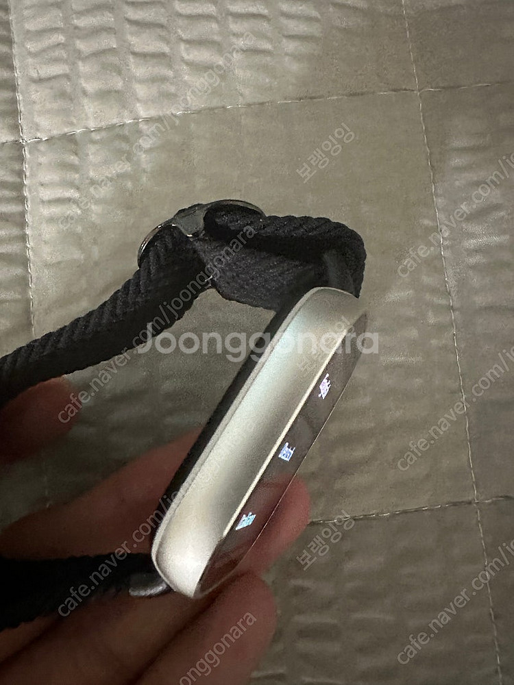 레드미워치4 단품+충전기 팝니다--3