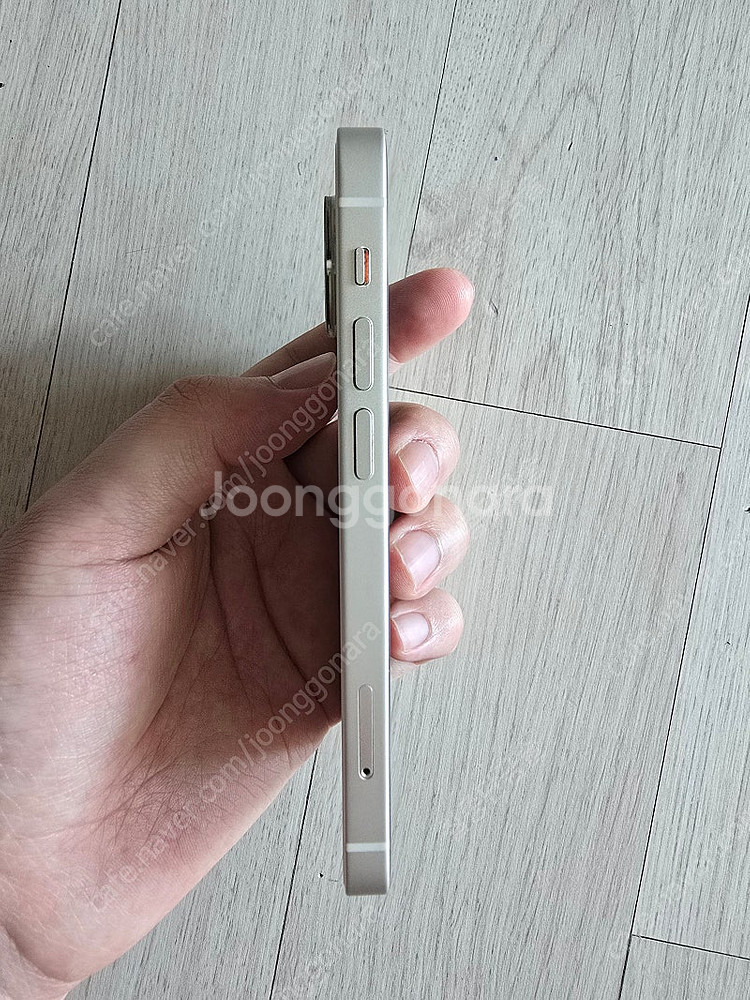 아이폰13미니 256GB 화이트 색상 S급 판매합니다.--3