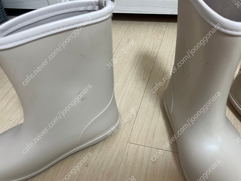 쌍둥이 장화 / 레인부츠 2개--2