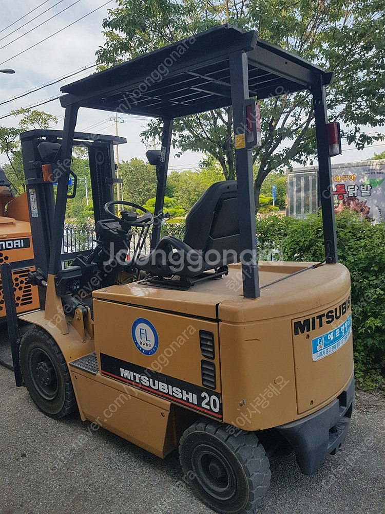 (2톤) 전동지게차 미쯔비시 작동상태 아주좋은 전동지게차 팝니다 최저가 630만--1