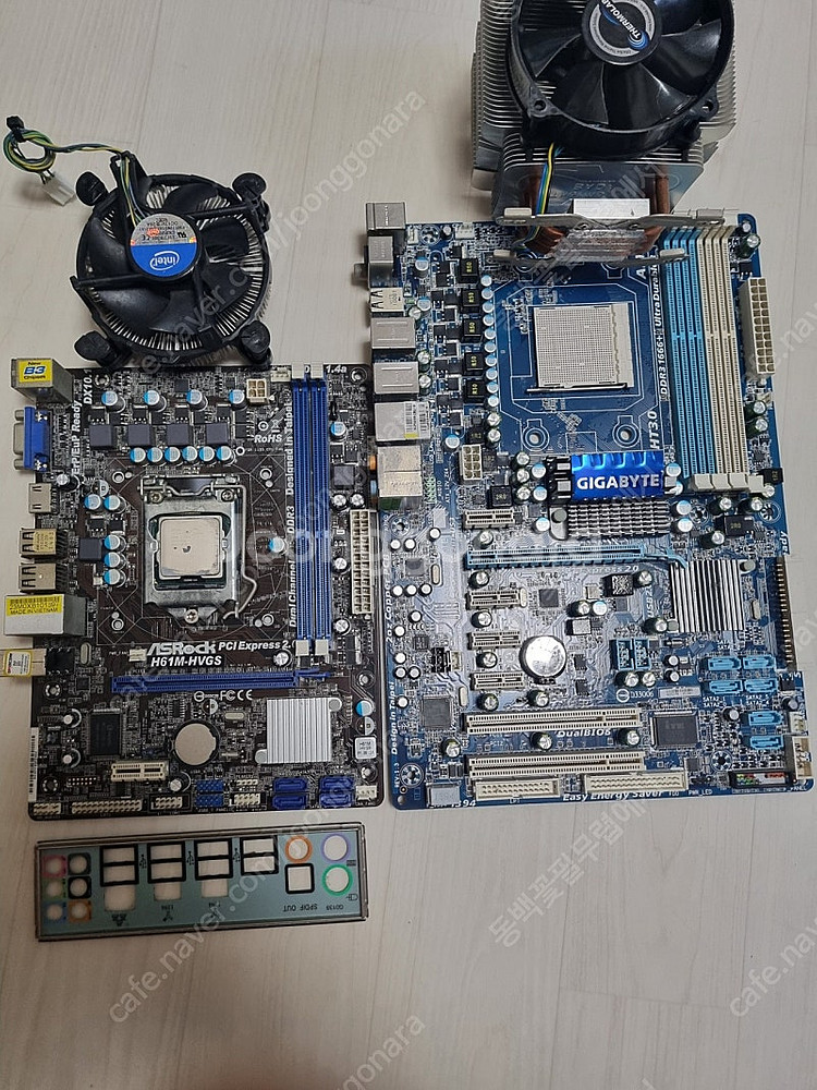 ASRock H61M-HVGS 메인보드와 GIGABYT...--0