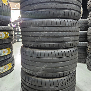 미쉐린 PS4S 245 35 19 임판급 한대분