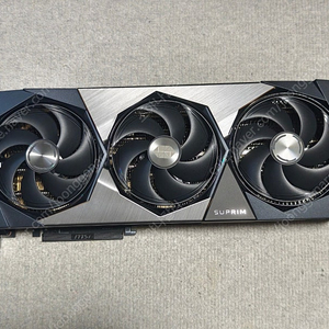 RTX5090 슈프림 국내정품