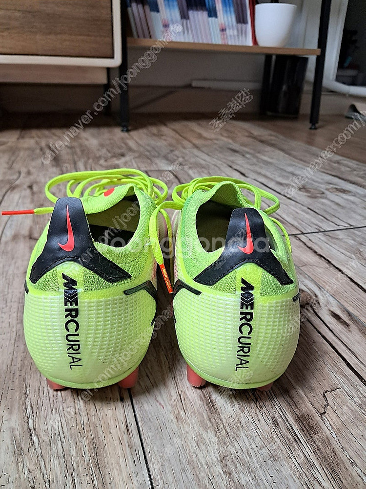 선수용 축구화 여러가지 판매합니다(베이퍼14HG,모렐리아DNA,아식스C3검노TF,프레데터프리시즌리메이크)--1