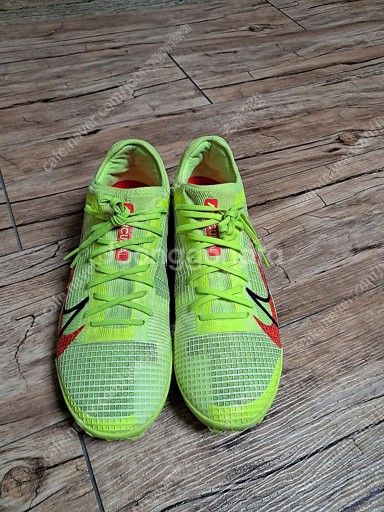 선수용 축구화 여러가지 판매합니다(베이퍼14HG,모렐리아DNA,아식스C3검노TF,프레데터프리시즌리메이크)--3