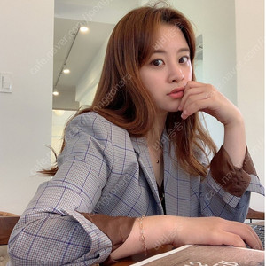 (새상품) 무드클로젯 마레 체크자켓 반값에눌