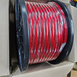 셀롯 4게이지 순동케이블 두 롤 팝니다.