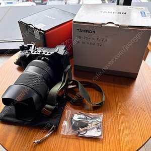 소니 A7C2 + 탐론 28-75mm G2 세트 판매합니다 (스몰리그 케이지, 팔캠 퀵릴리즈, 숄더스트랩 포함)