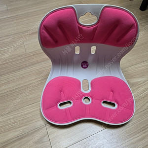 어린이 자세교정의자 커블키즈 핑크 3500원