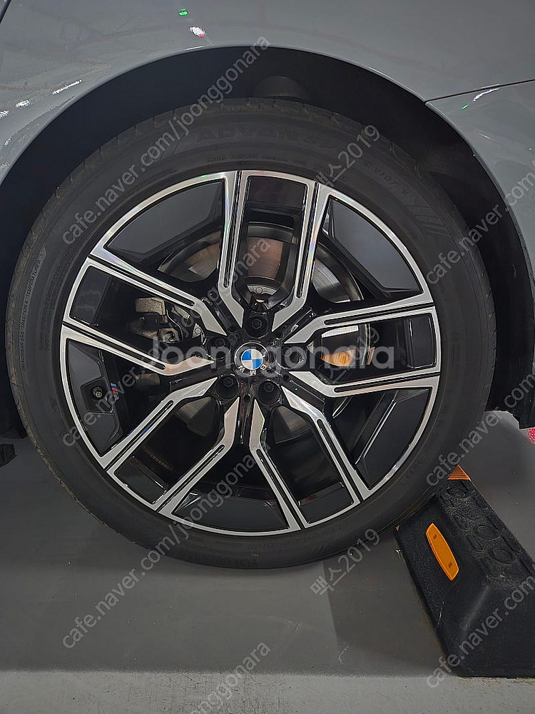 BMW G70 7시리즈 i7 907M 20인치 정품휠+...--2