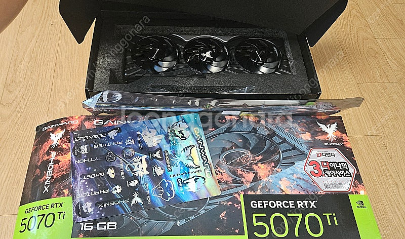 게인워드 RTX 5070 Ti 16Gb 피닉스--0