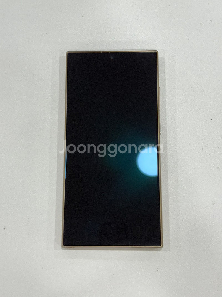 갤럭시S24울트라 티타늄옐로우 256GB (S928) A급 무잔상 75만원 판매합니다!--1
