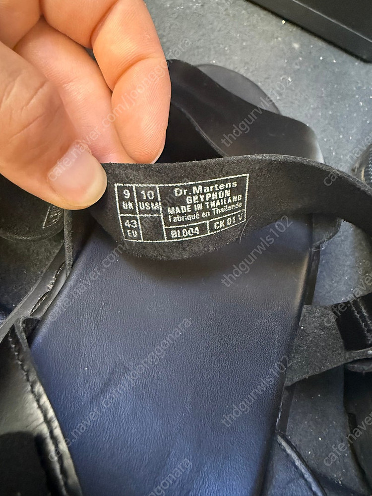 닥터마틴 검정색 샌들 남자신발--3