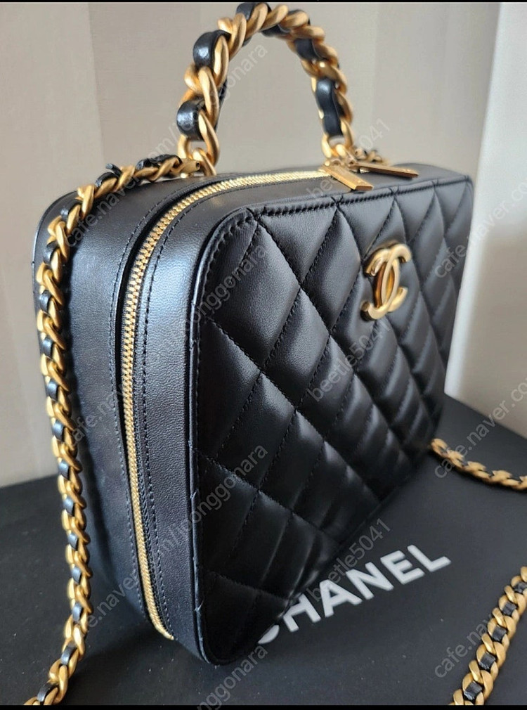 샤넬 체인탑핸들 베니티 백 이미지