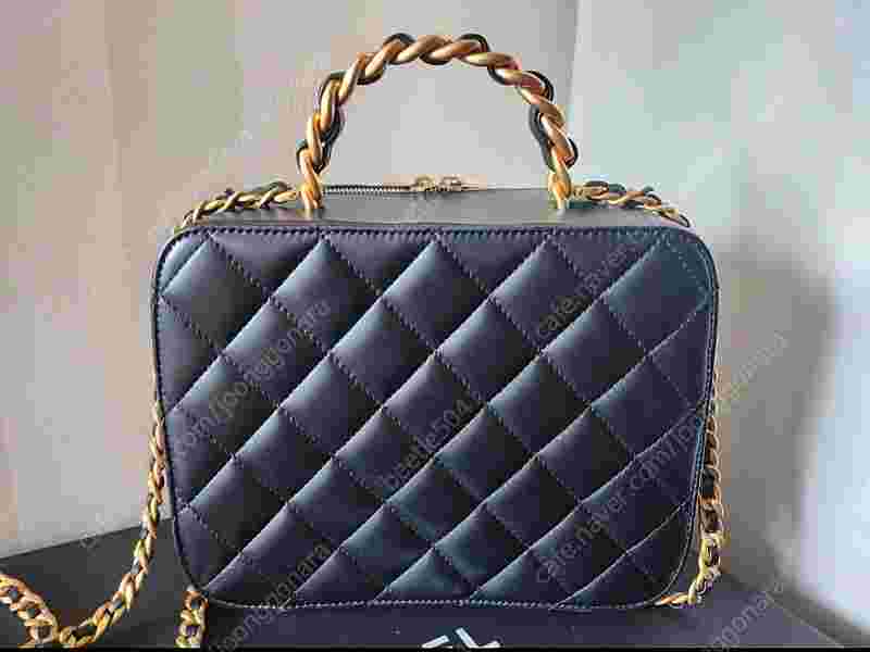 샤넬 체인탑핸들 베니티 백 이미지