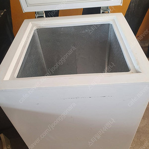미니냉동고 100L A급 12만원 미니냉장고 A급 12만원 먼저오시면 싸게팝니다~ 떠보는놈오지말고 필요하면 오세요~ 성남