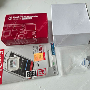 라즈베리파이 4 B 8gb(SD,어뎁터,방열판 포함)