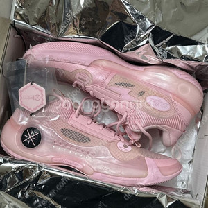 와우10 wow10 로우 300사이즈 체리블라썸 판매