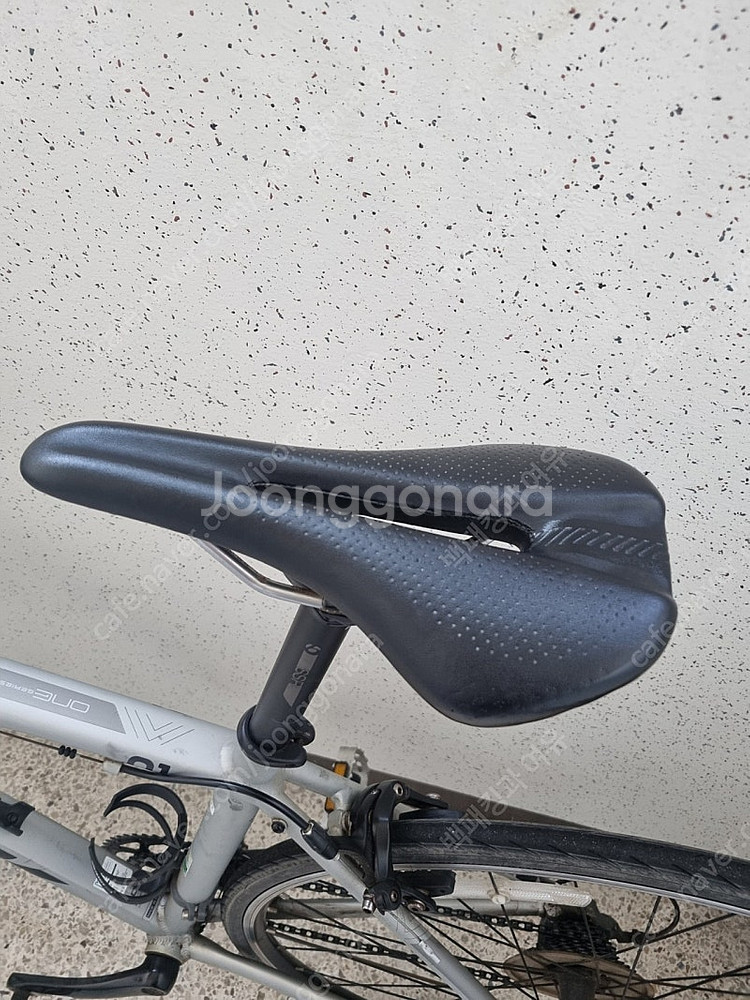 TREK 로드 자전거 팝니다^^--1