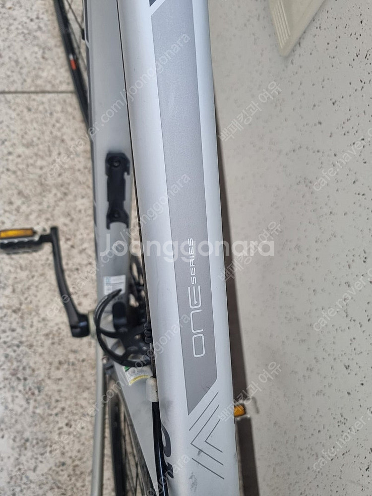 TREK 로드 자전거 팝니다^^--5