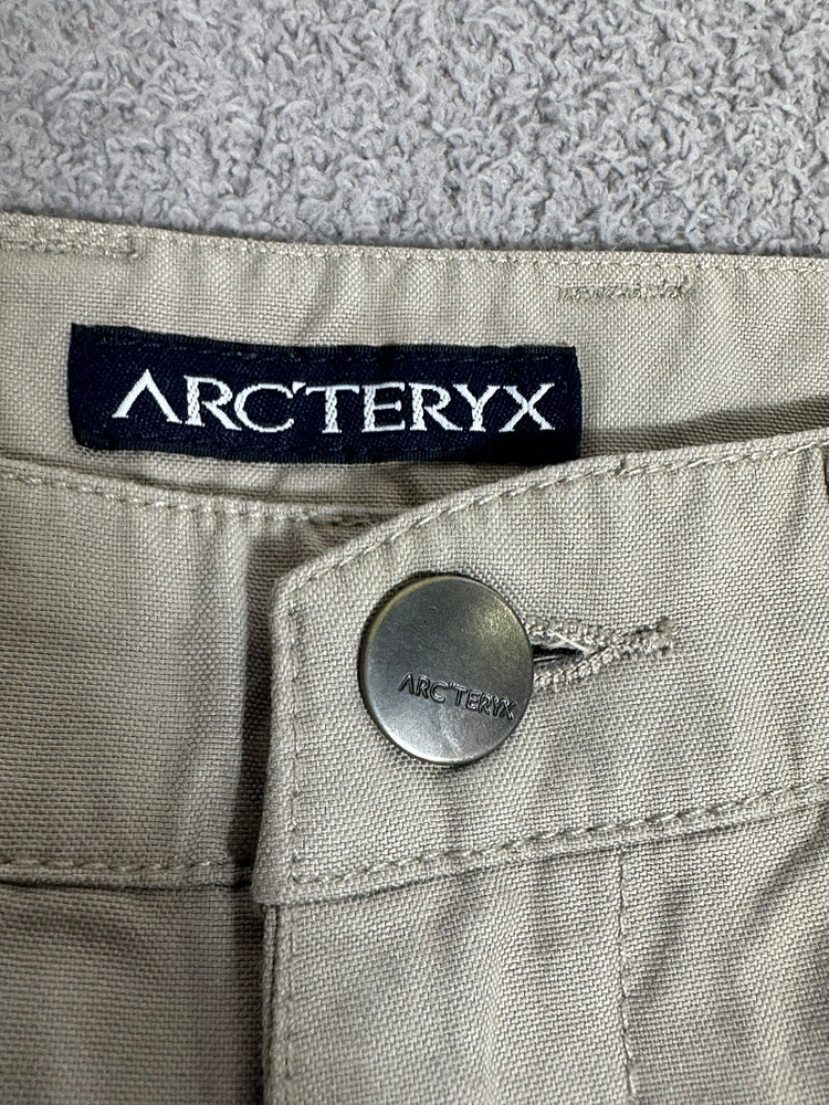 Xl 마운틴하드웨어 봄여름용 경량 바람막이 자켓 / 아크테릭스 7부 베이지 아웃도어 팬츠 이미지