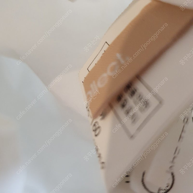 에잇세컨즈 자라 라인 린 지고트 온앤온 잇미샤 샤틴 레니본 케네스레이디 트위드자켓 자켓 롱원피스 니트 스웨터 베스트... 이미지